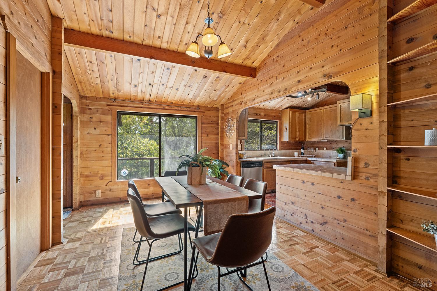 2888 Lynn Rd