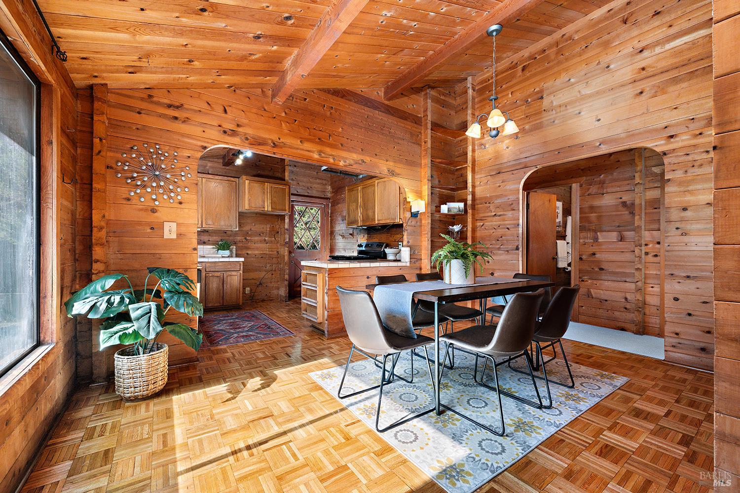 2888 Lynn Rd