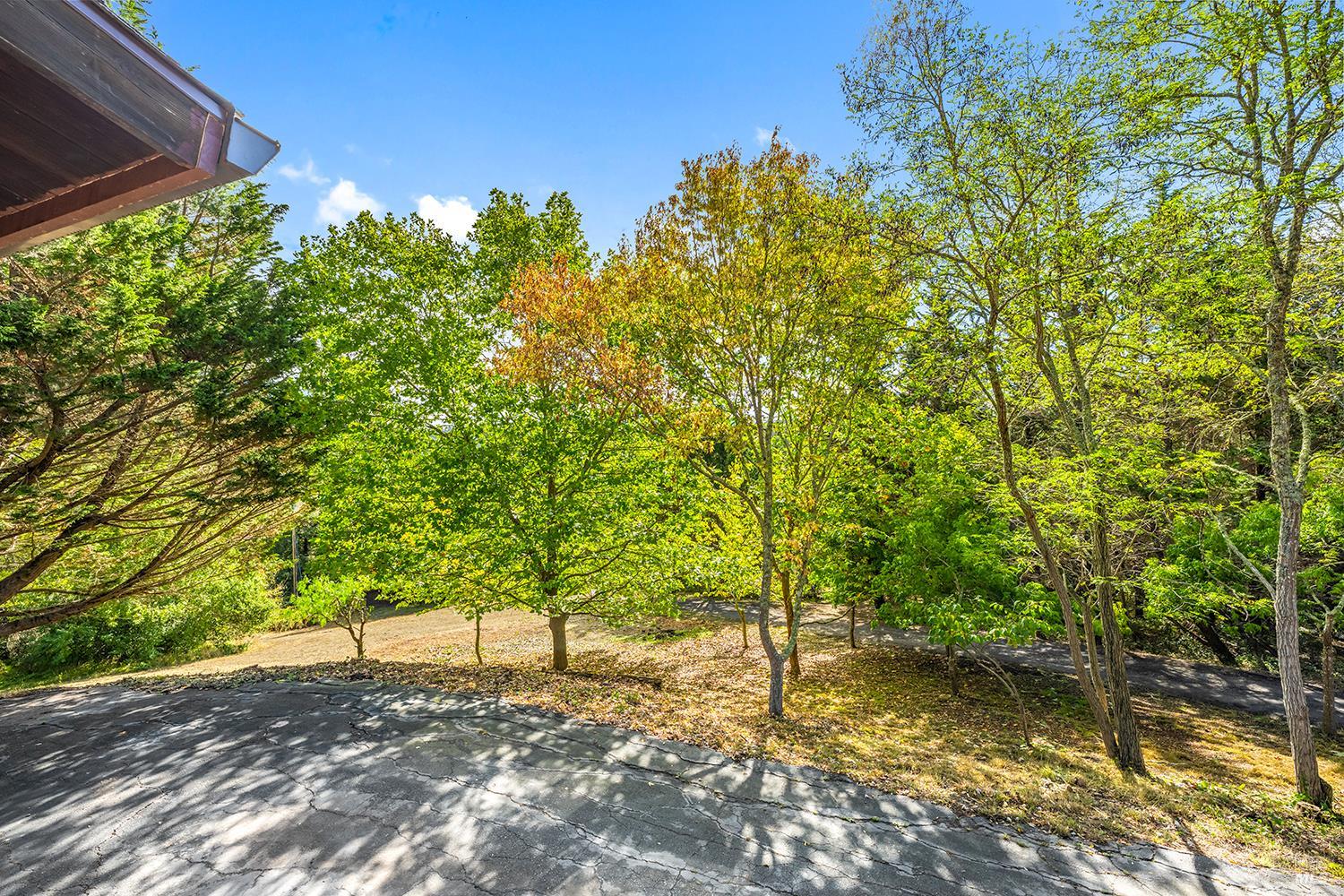 2888 Lynn Rd