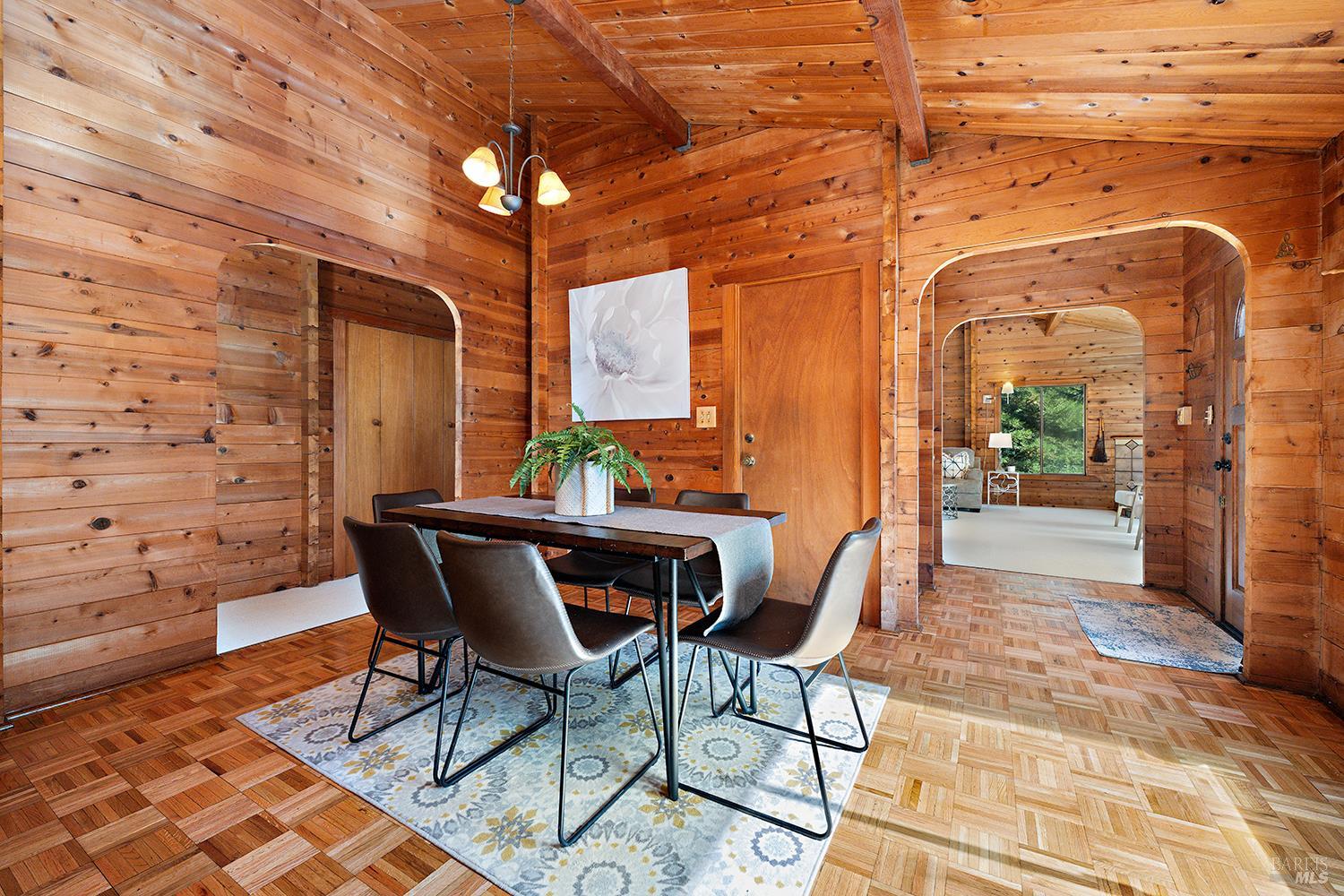 2888 Lynn Rd
