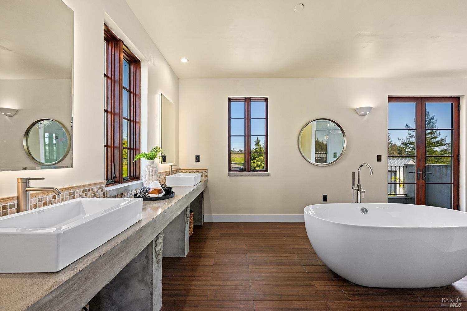 5300 Gravenstein Highway