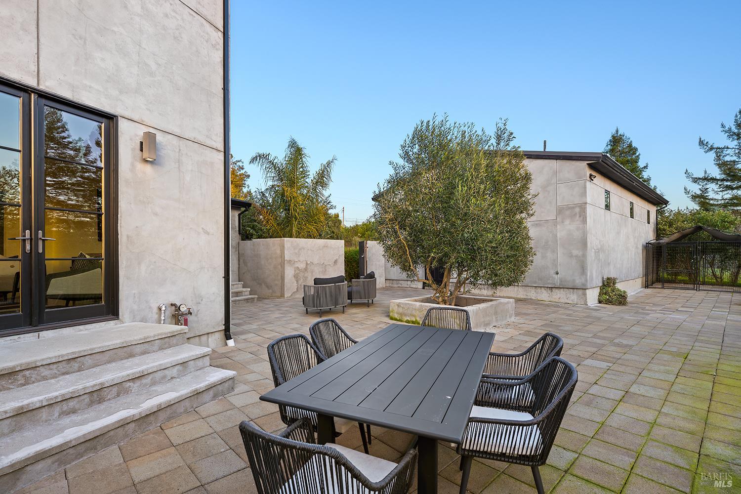 5300 Gravenstein Highway