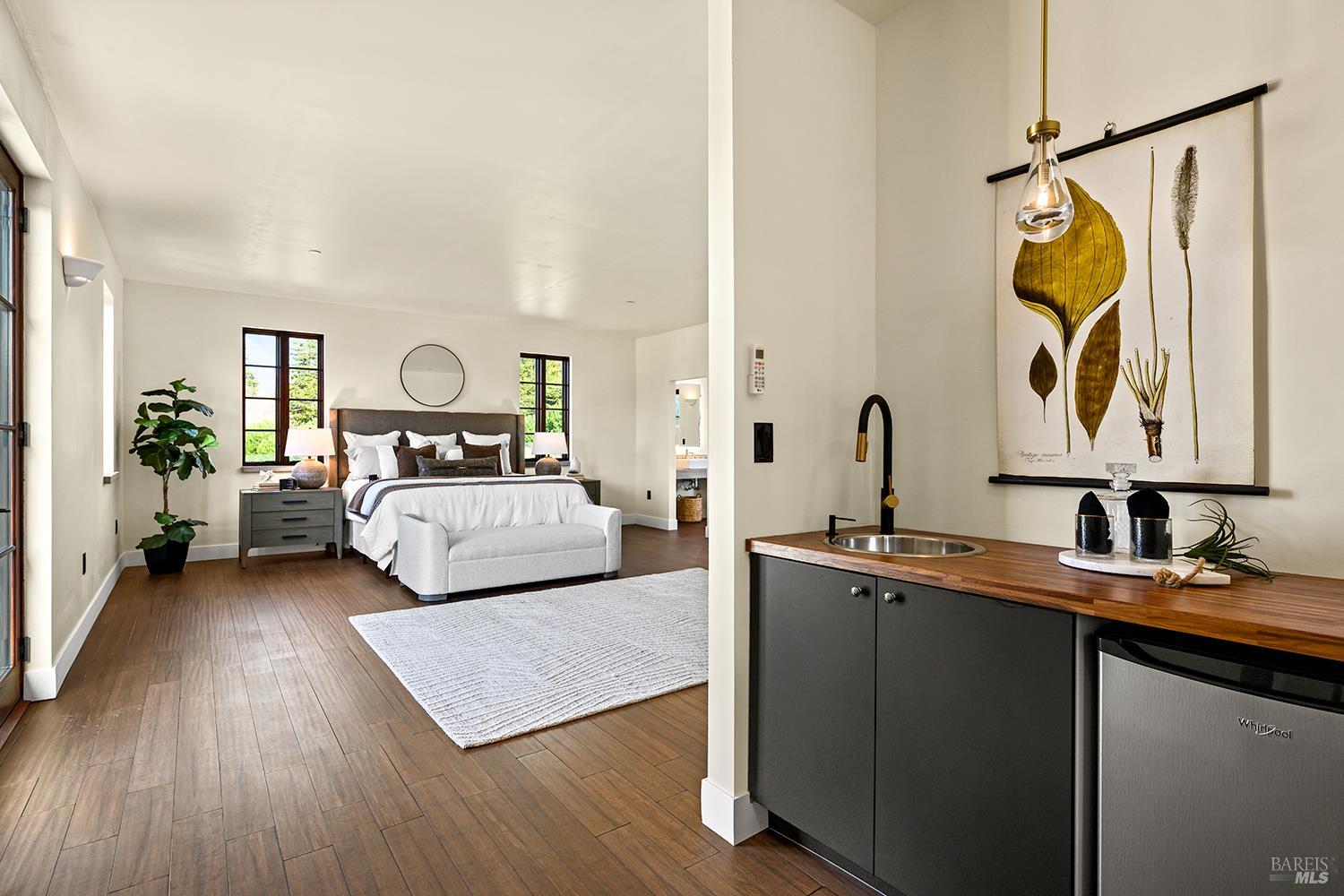 5300 Gravenstein Highway