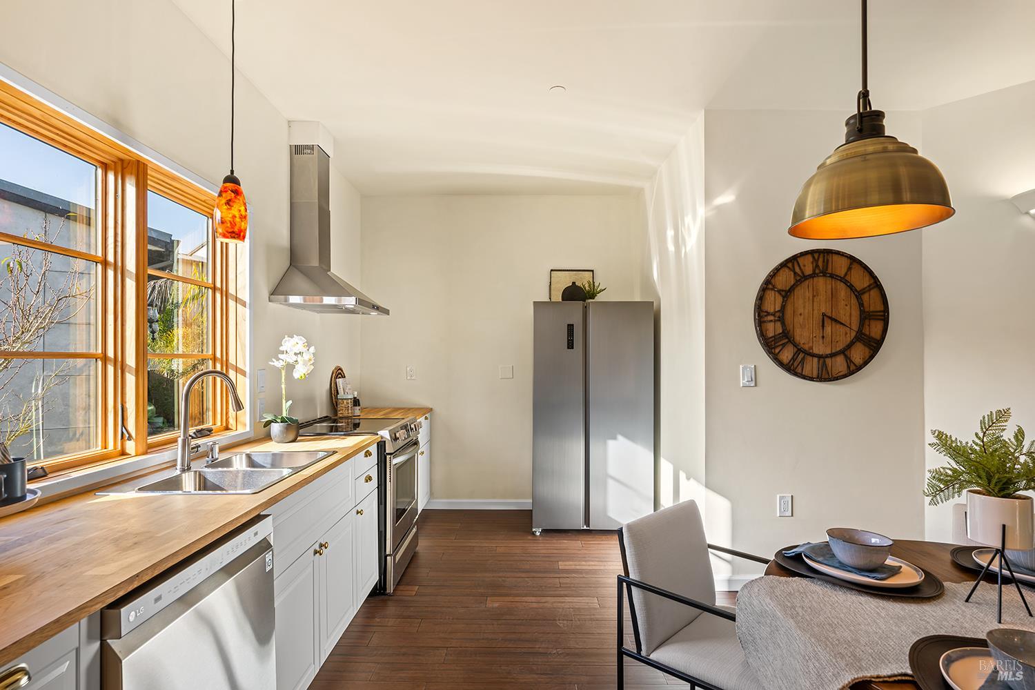 5300 Gravenstein Highway