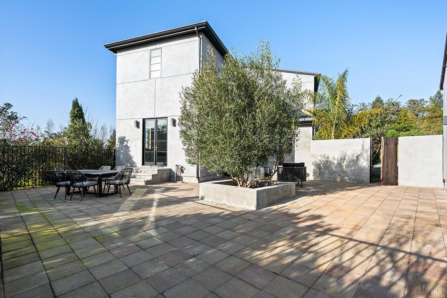 5300 Gravenstein Highway