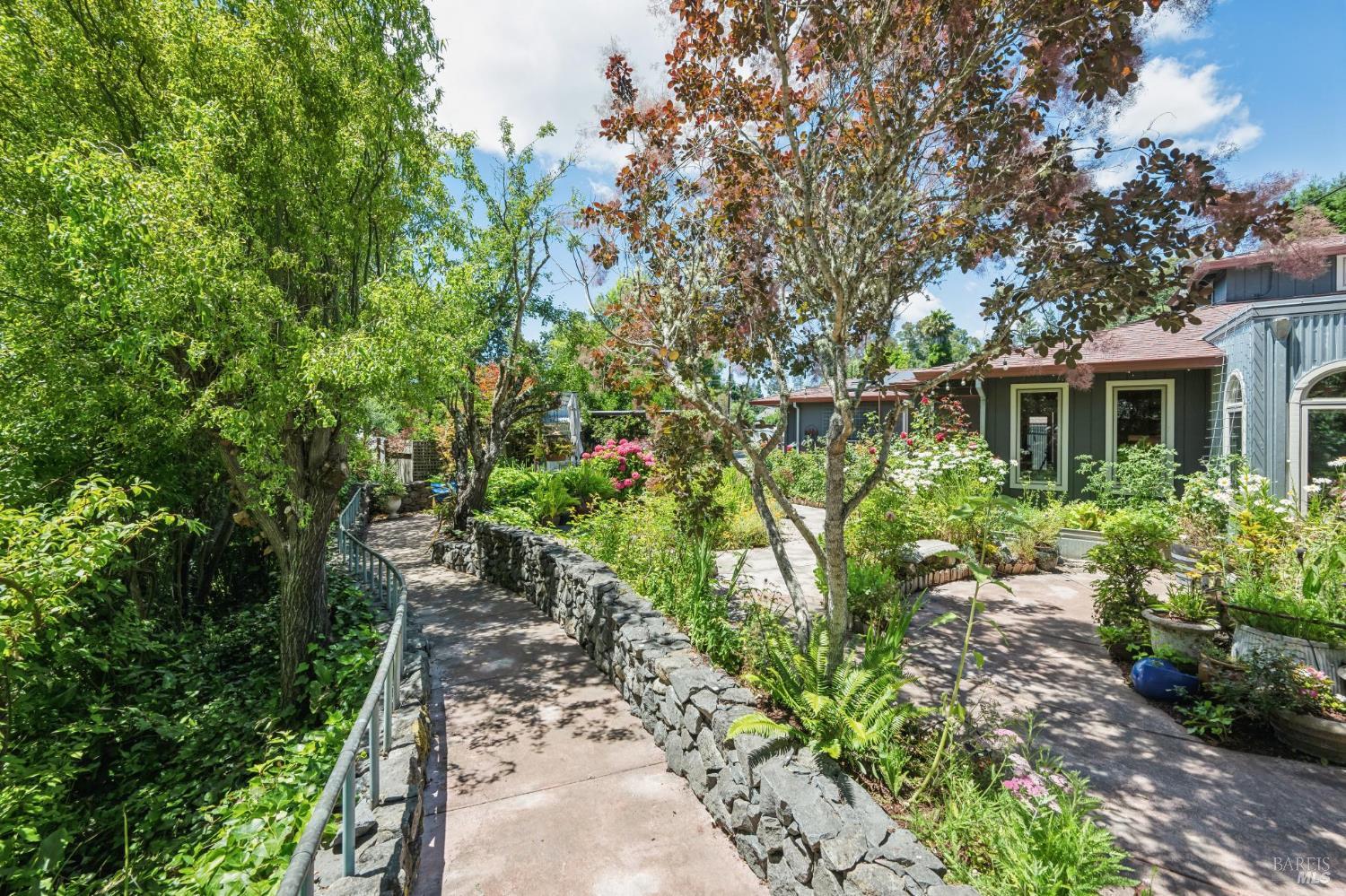3027 Arroyo Court