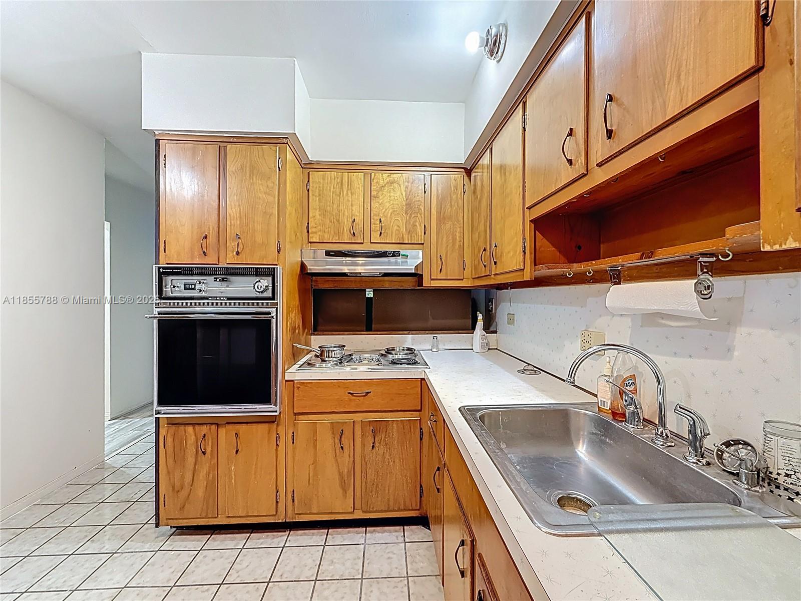 6580 Santona St # A16