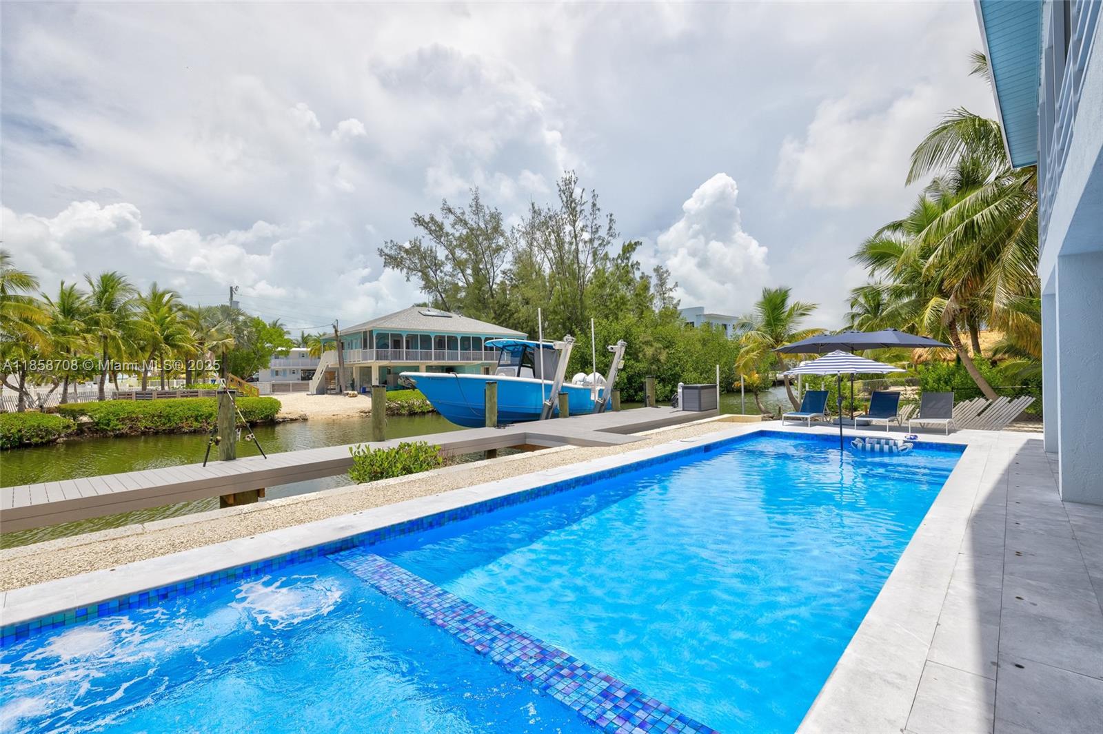 64 Jean La Fitte Dr