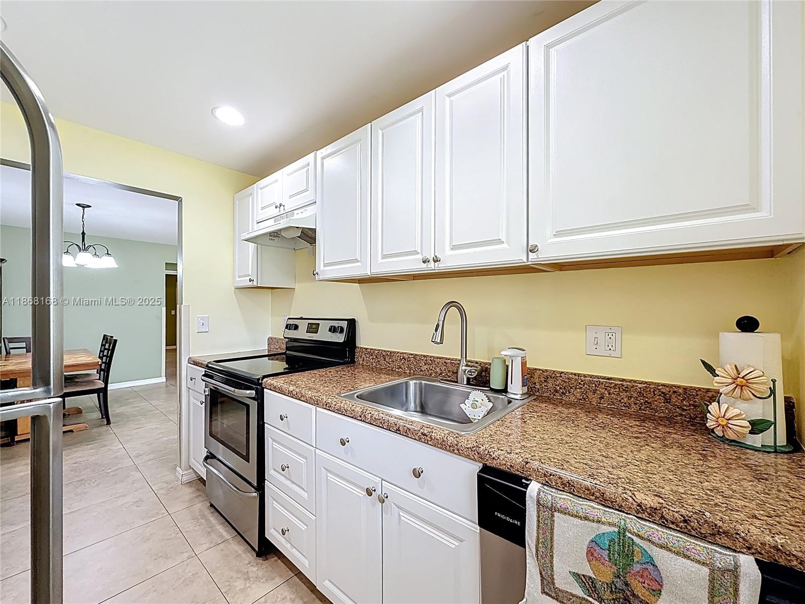 290 Main Blvd # C