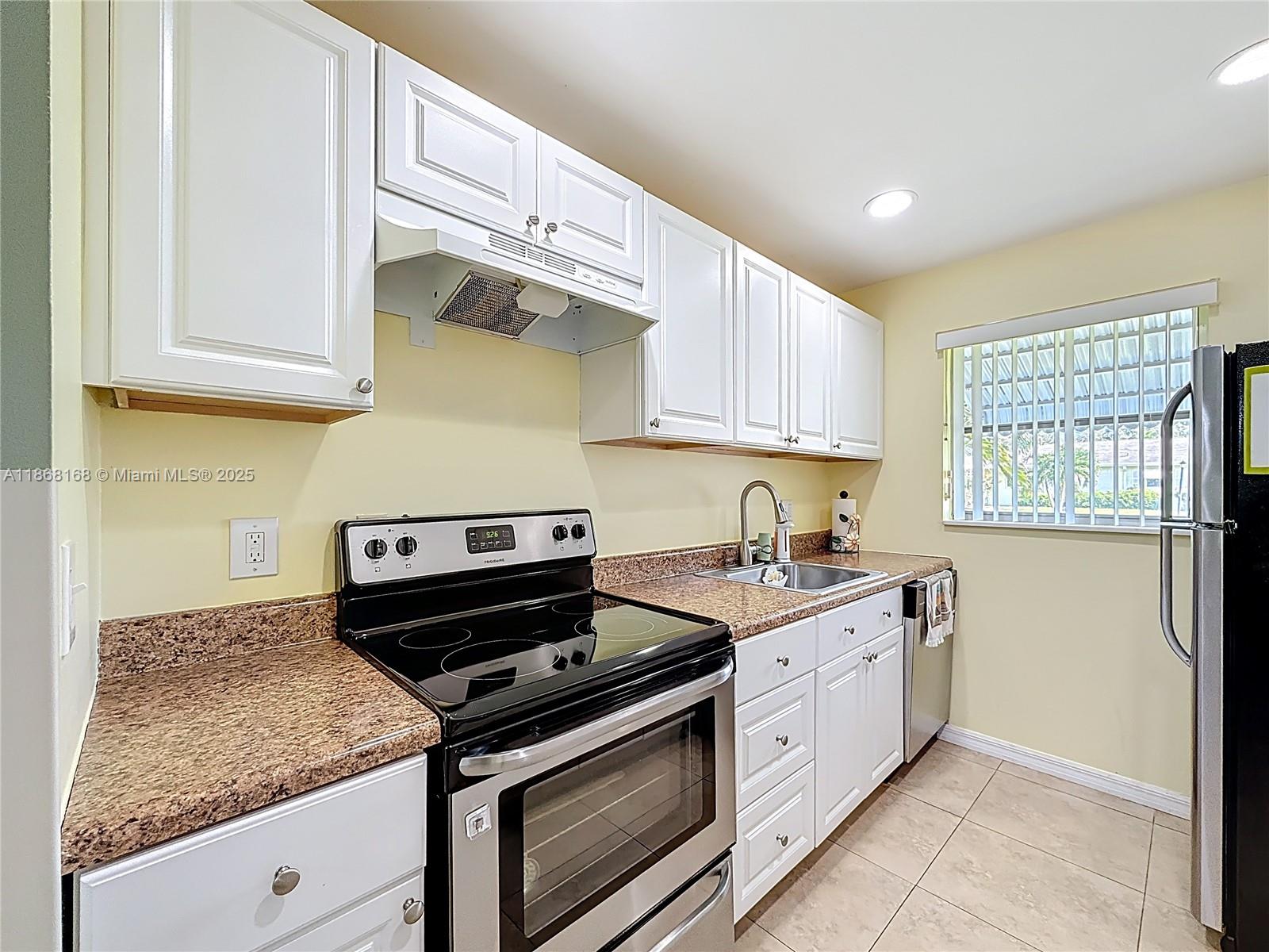 290 Main Blvd # C