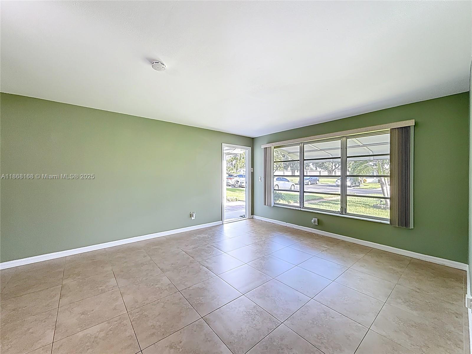 290 Main Blvd # C
