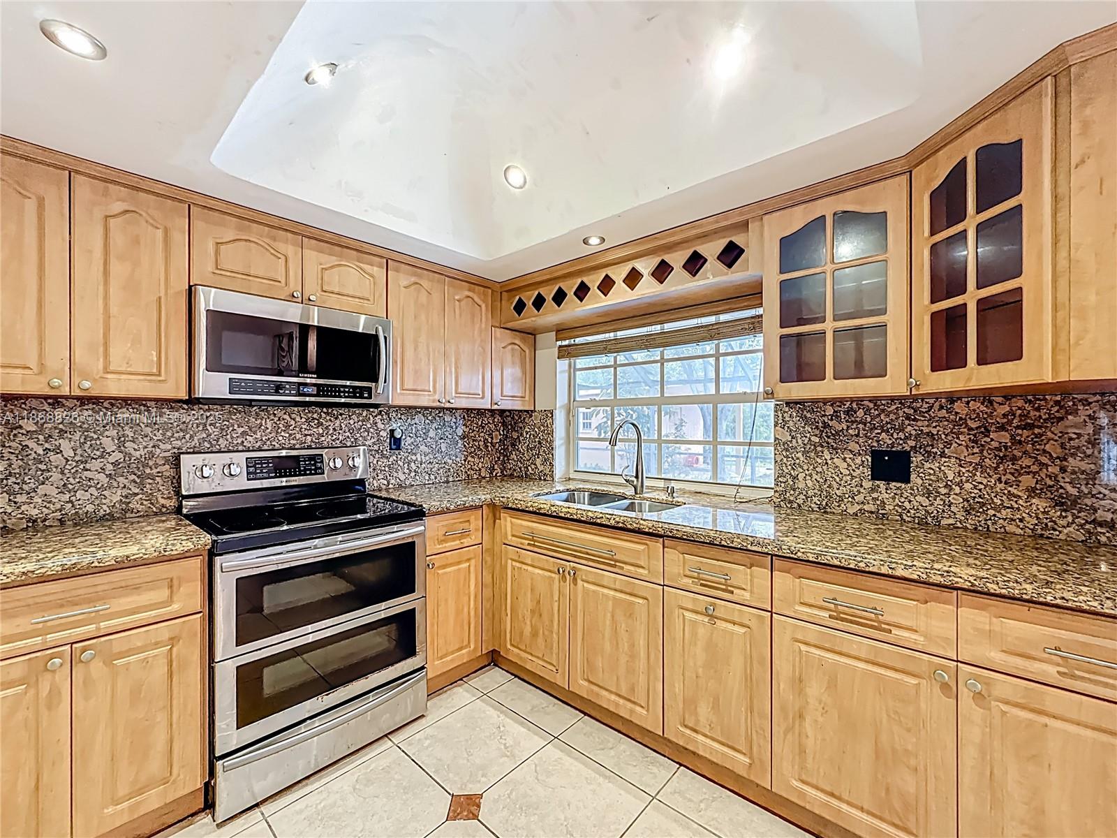 1521 NW 168th Ter