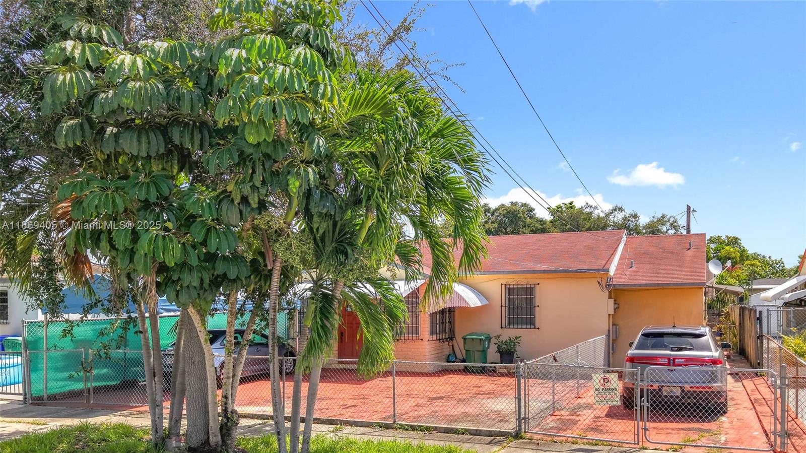 1055 NW 32nd Ct