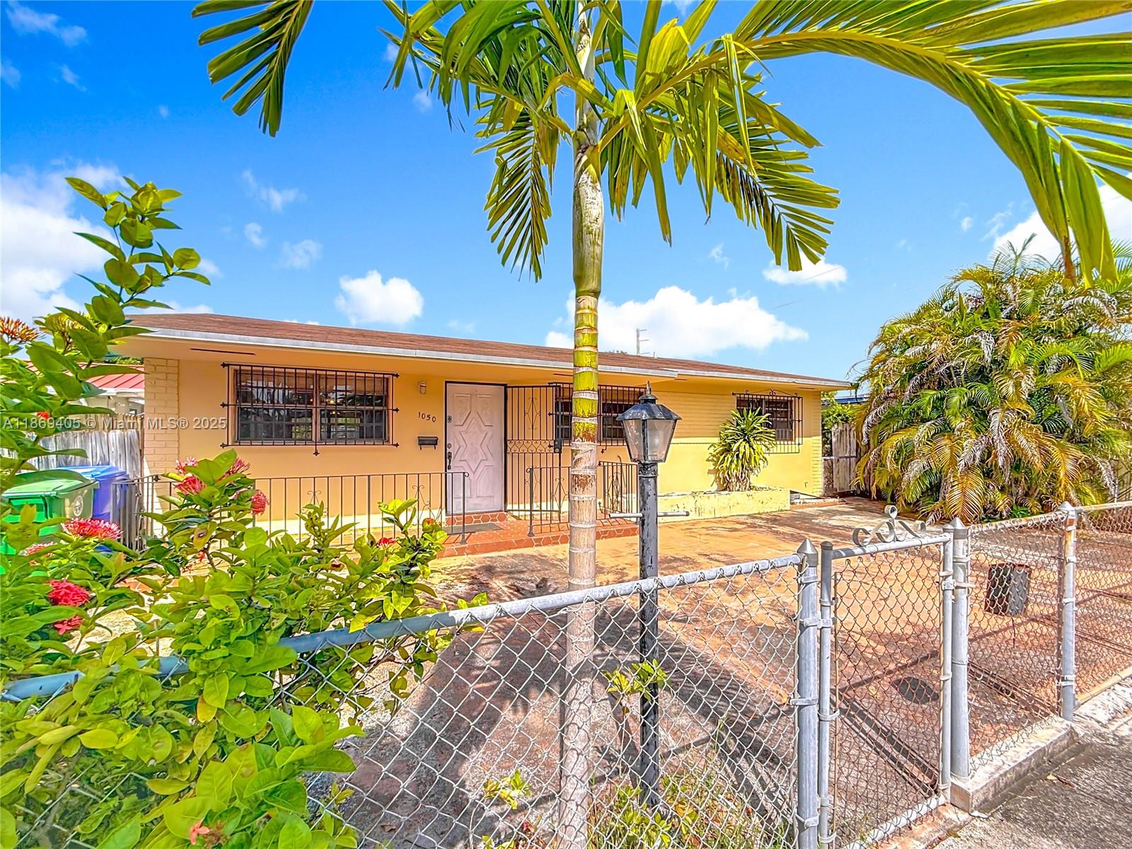 1055 NW 32nd Ct