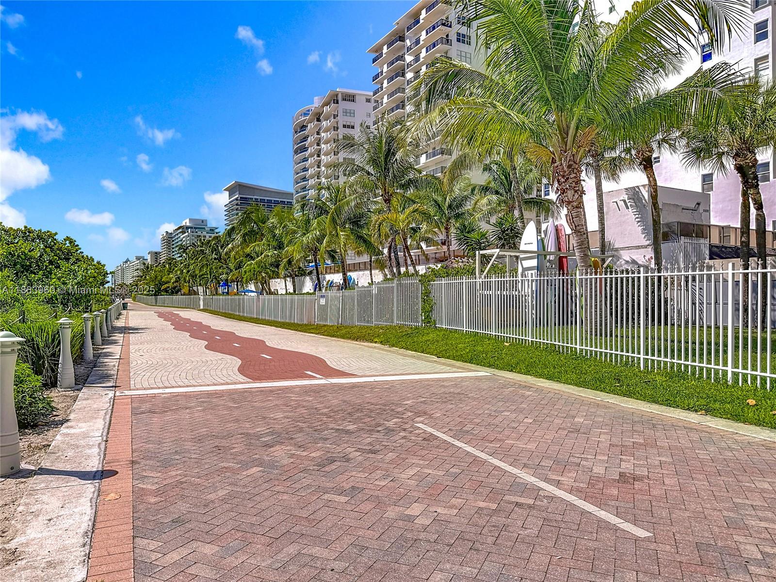 6061 Collins Ave # 20C