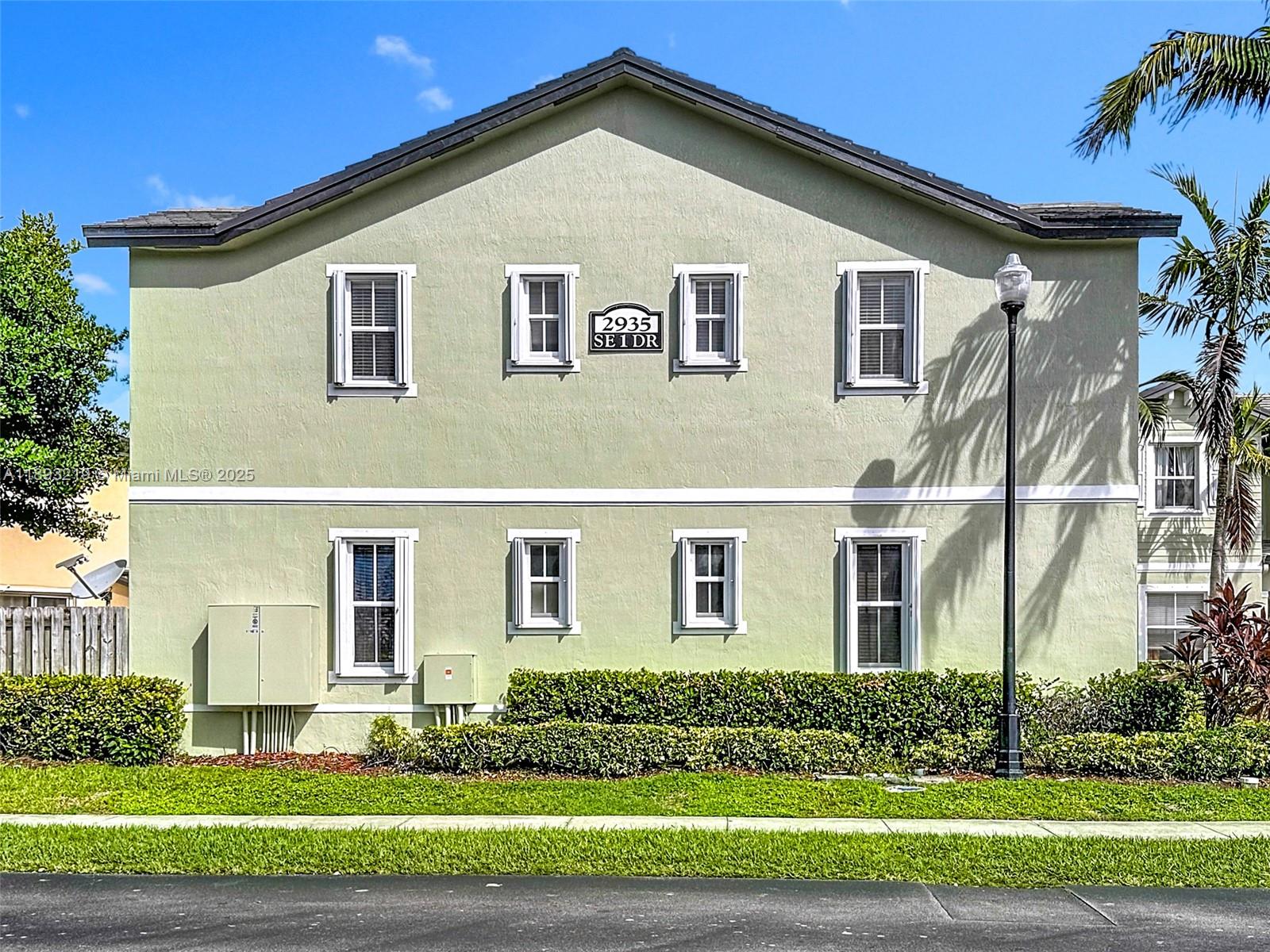 2935 SE 1st Dr # 21