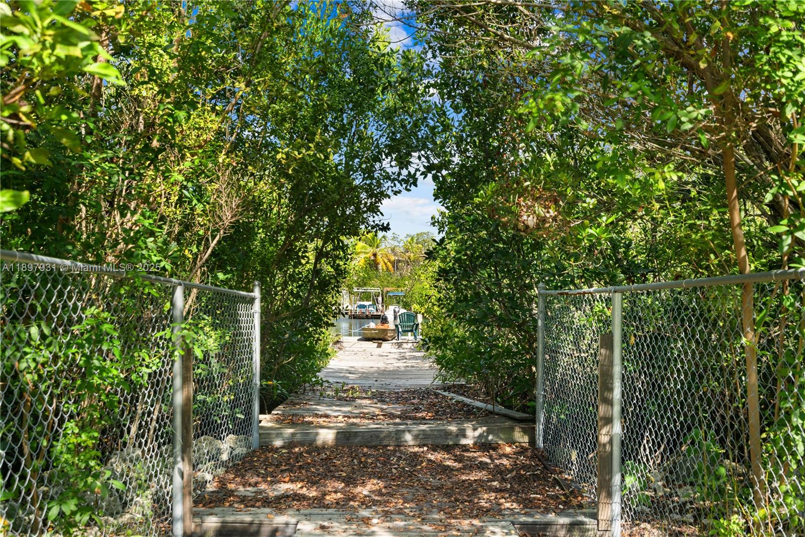 561 Gordon Cir, Key Largo