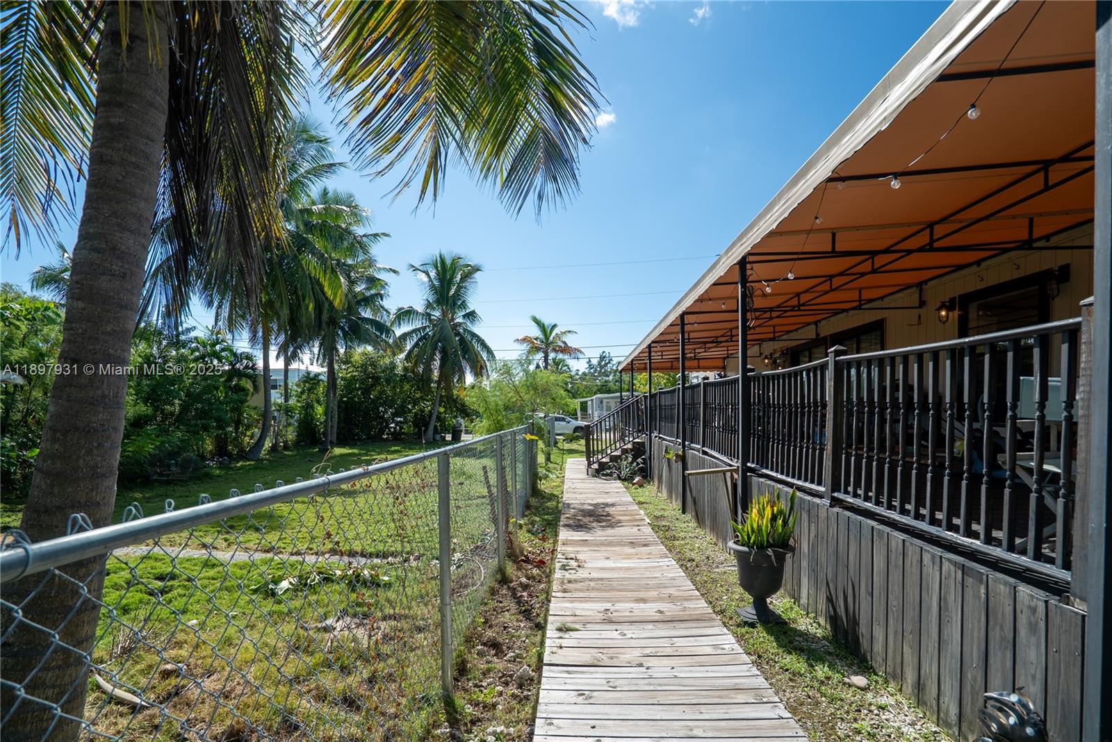 561 Gordon Cir, Key Largo