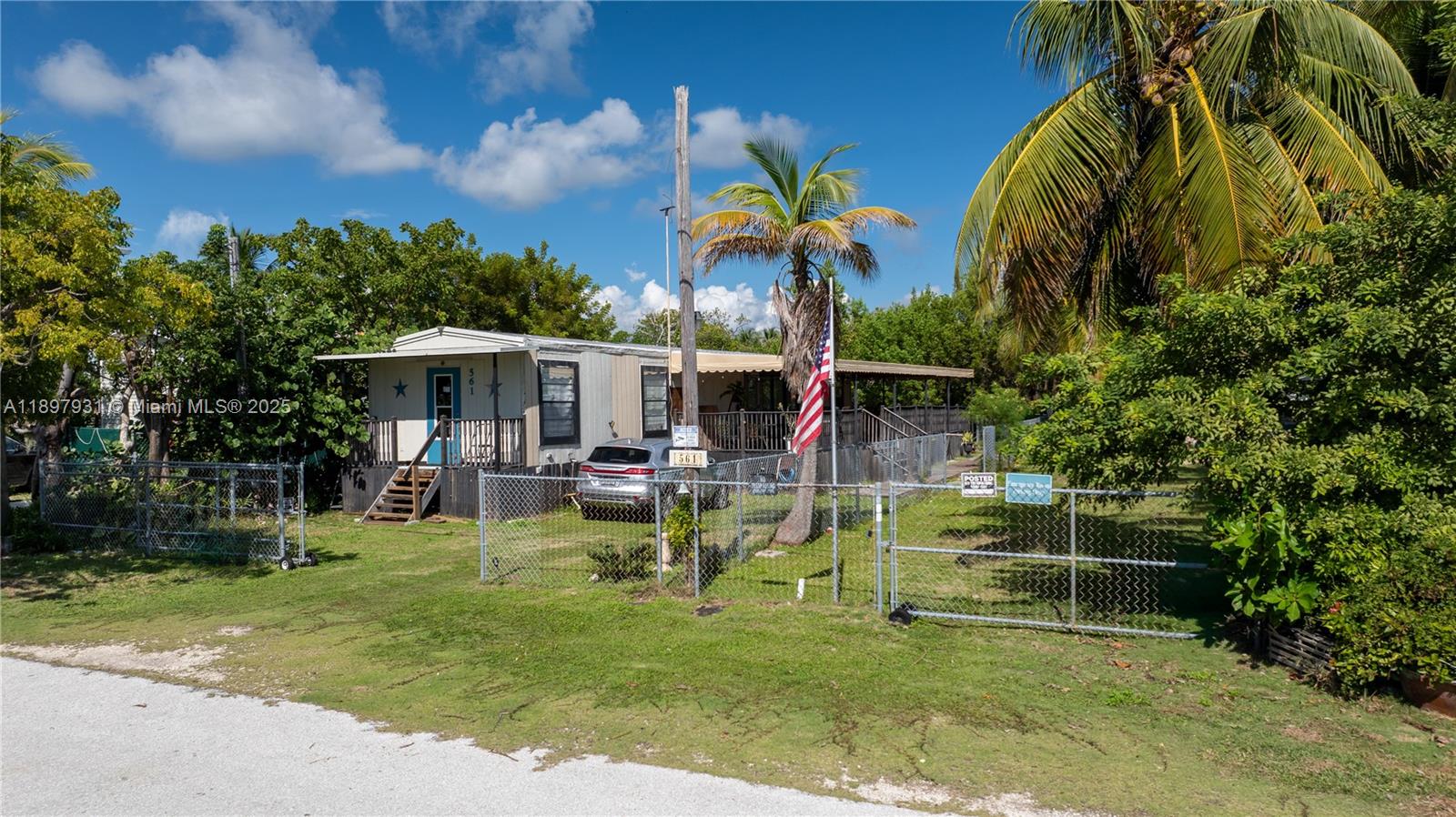 561 Gordon Cir, Key Largo