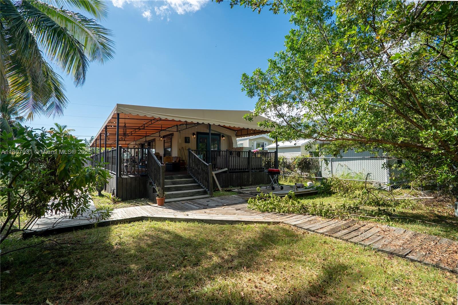 561 Gordon Cir, Key Largo