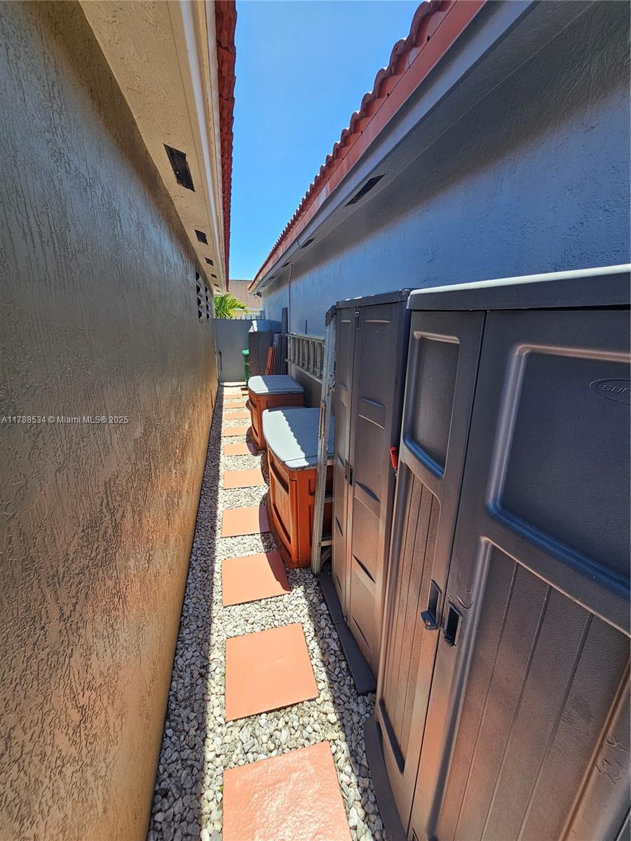 8905 NW 121st st # 0