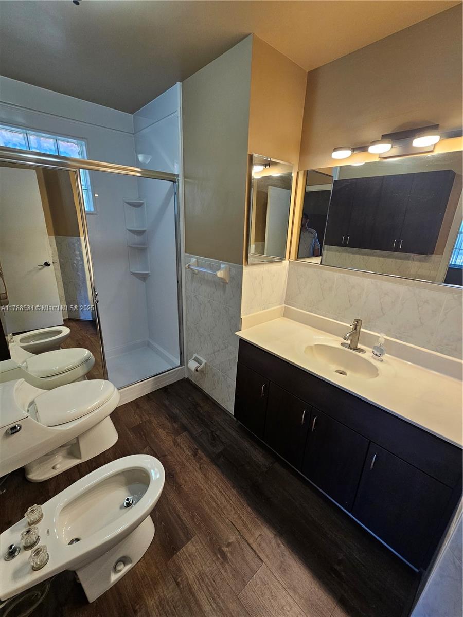 8905 NW 121st st # 0