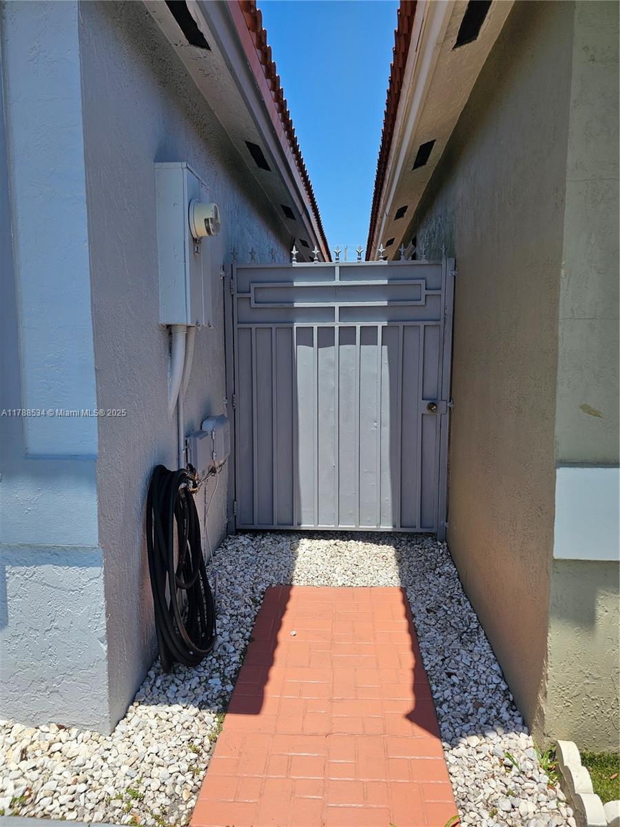 8905 NW 121st st # 0