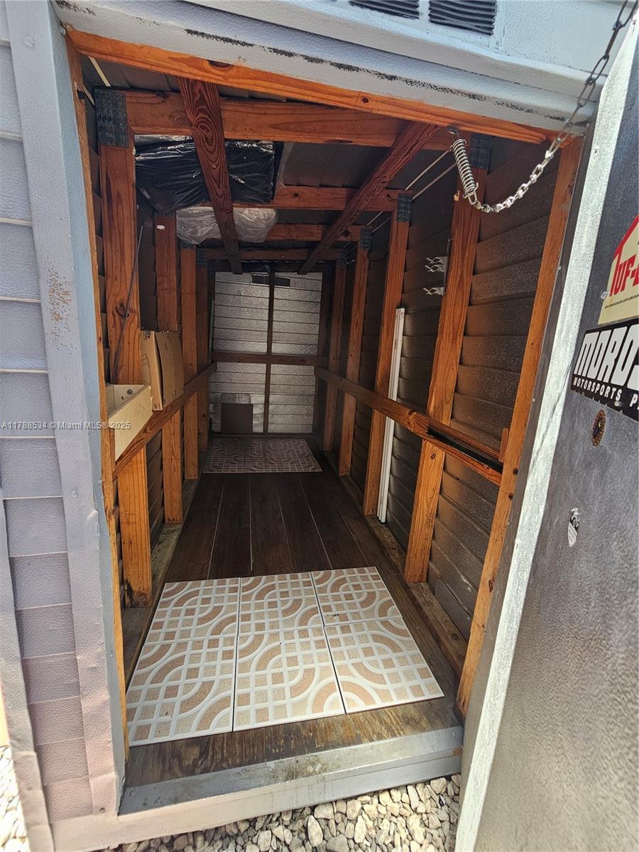 8905 NW 121st st # 0