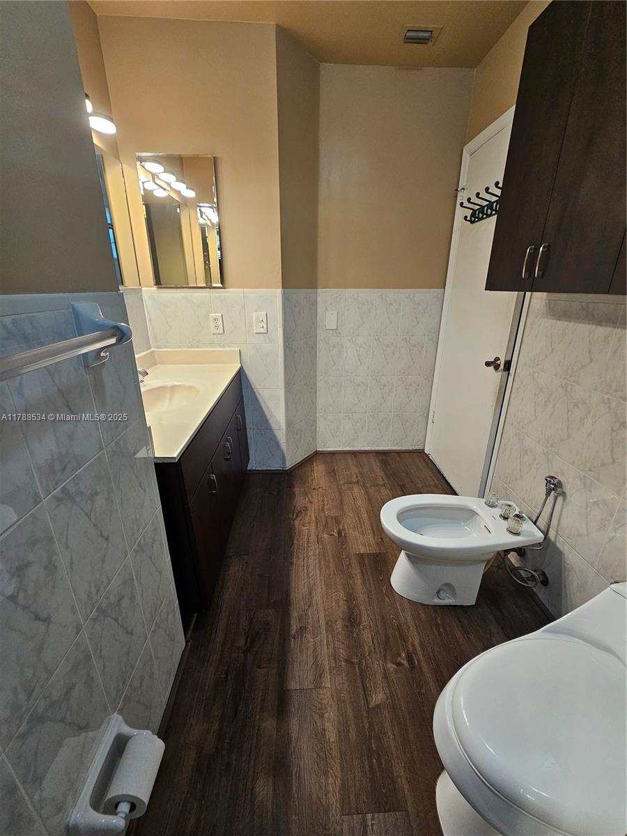 8905 NW 121st st # 0