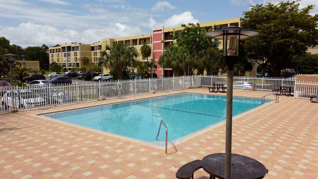 9110 Fontainebleau Blvd # 502