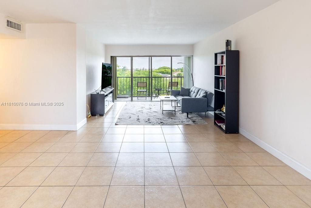 9110 Fontainebleau Blvd # 502