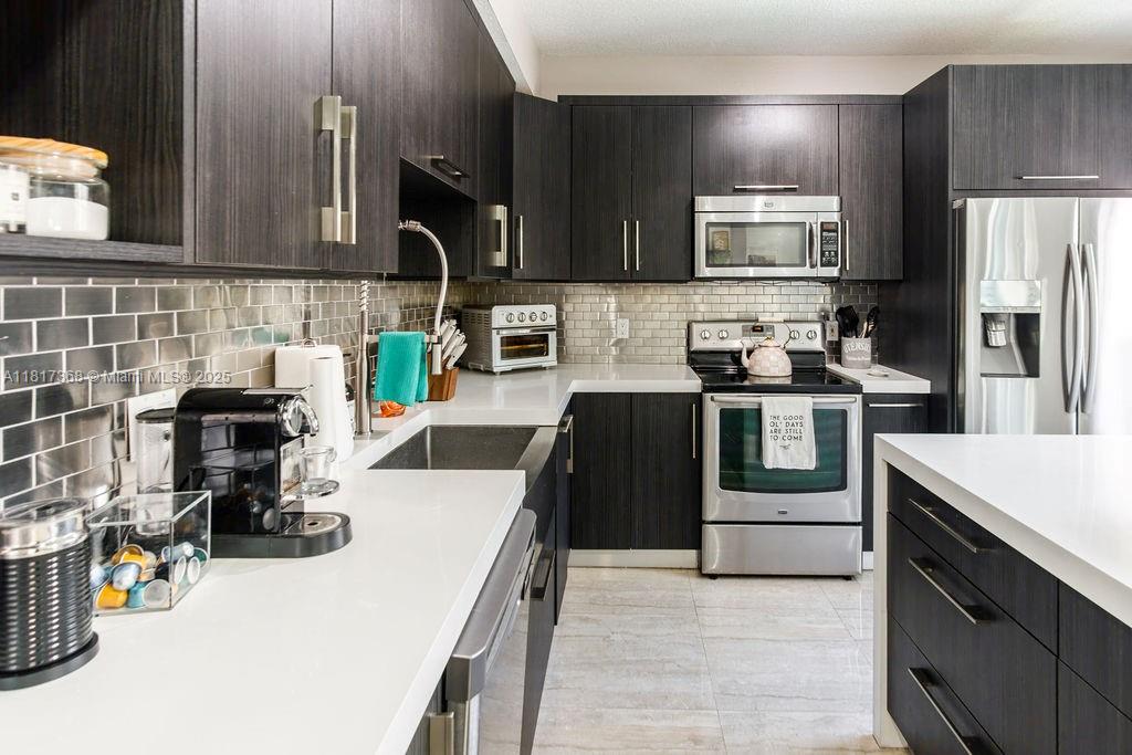 8321 SW 124th Ave # 105