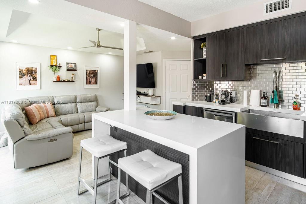 8321 SW 124th Ave # 105