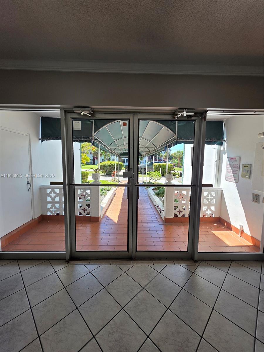 4751 NW 21st St # 106