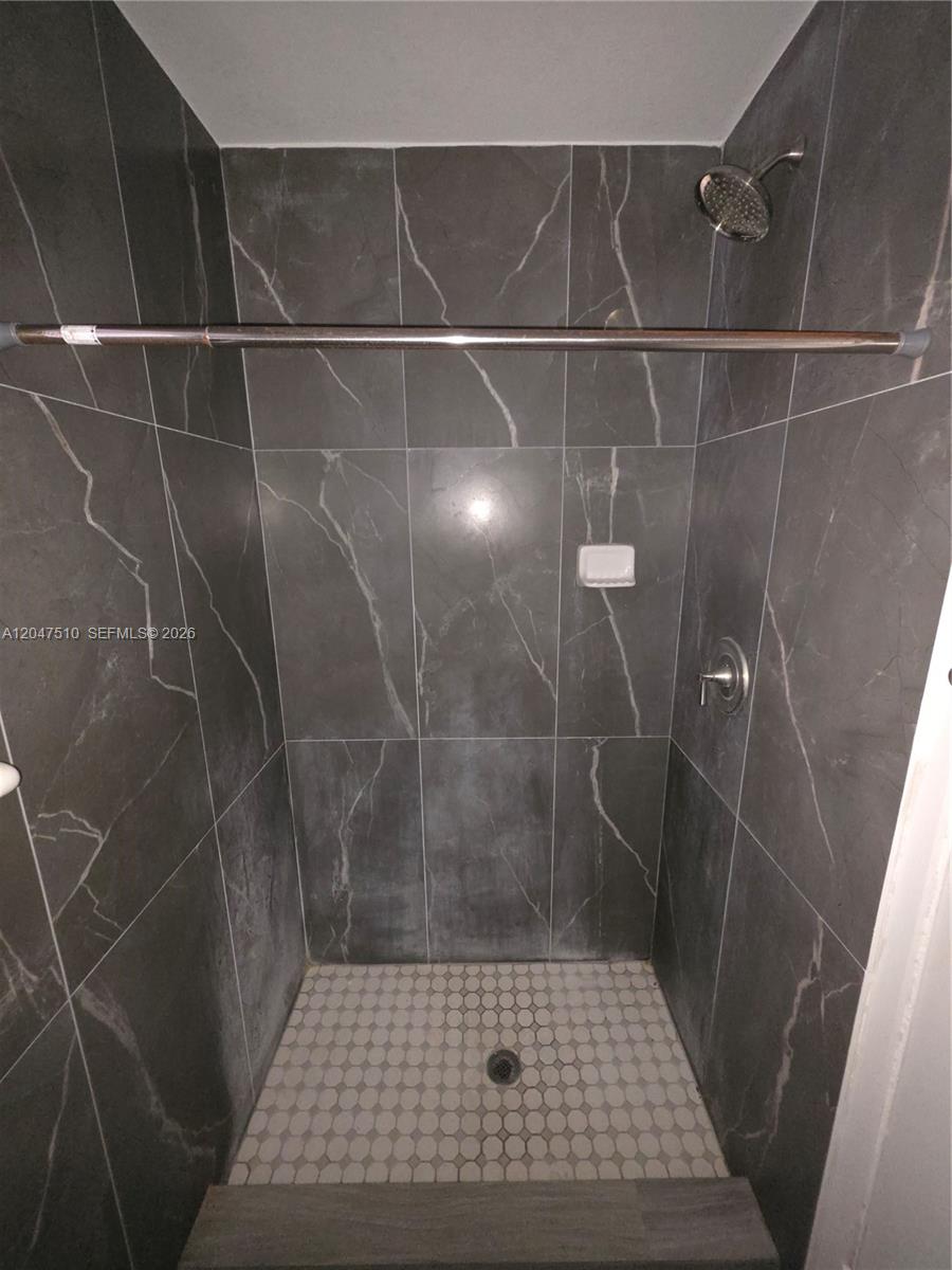 15 Esplanade Dr # B