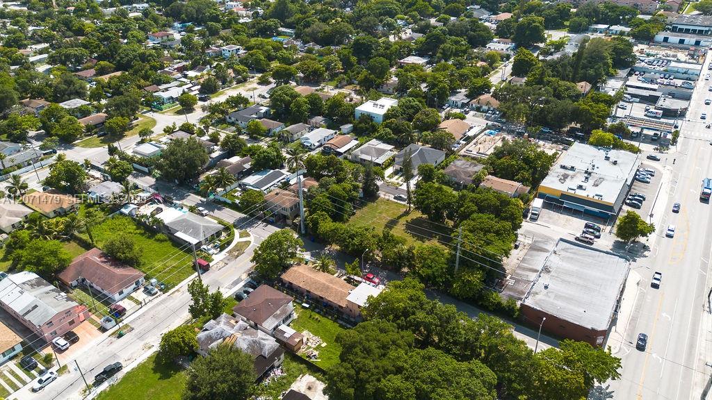 800 NW 36th St