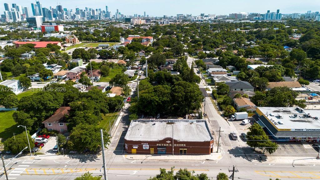 800 NW 36th St