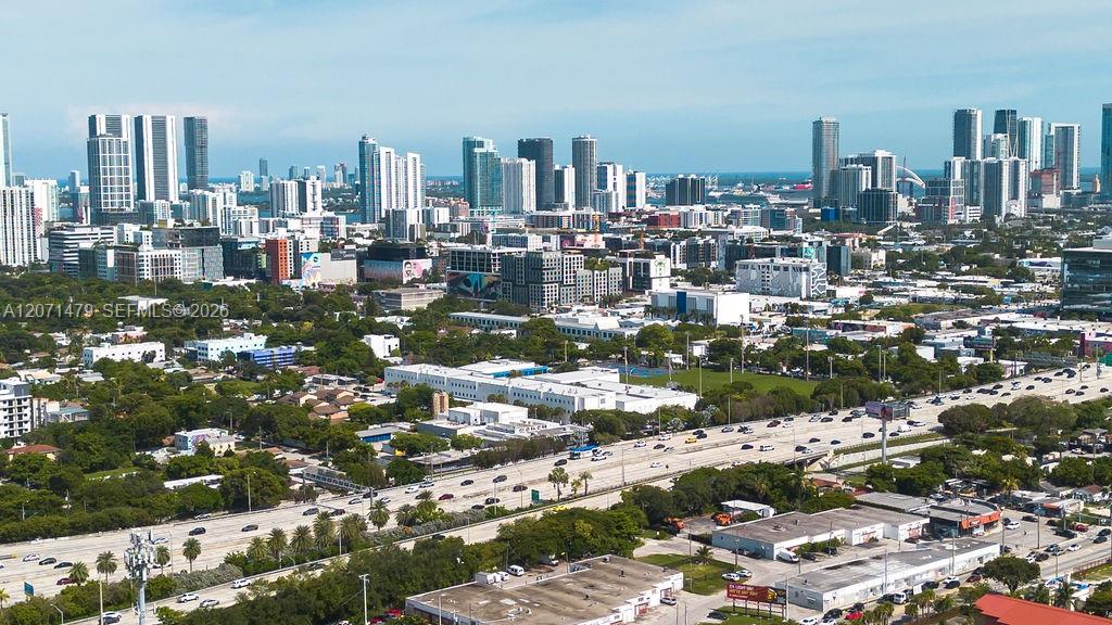 800 NW 36th St