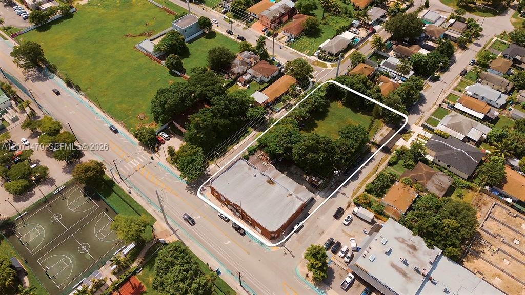 800 NW 36th St