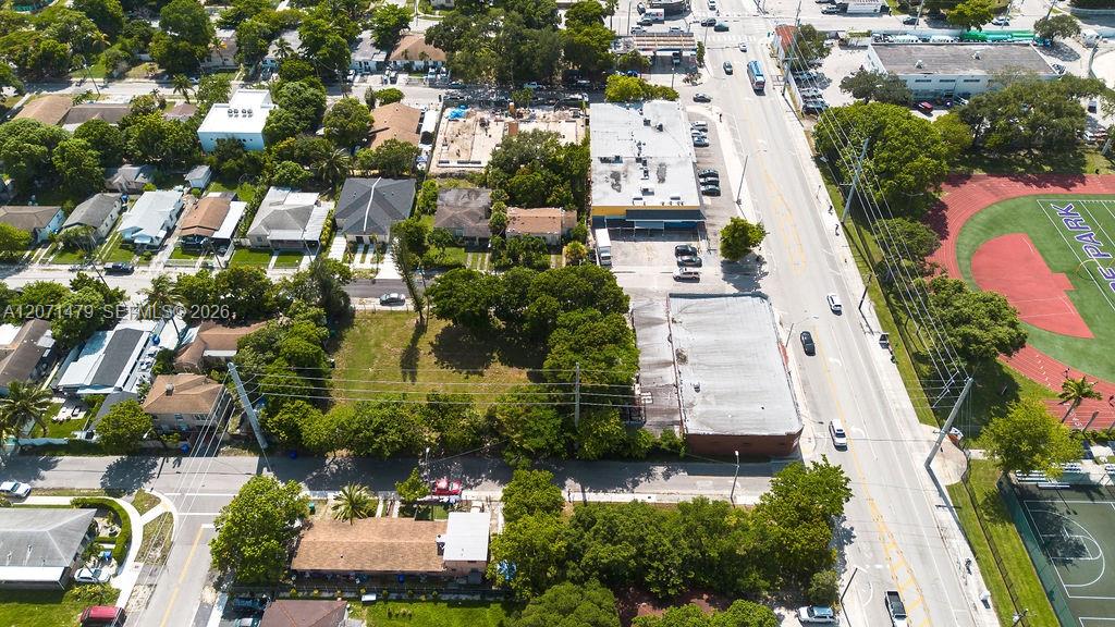 800 NW 36th St