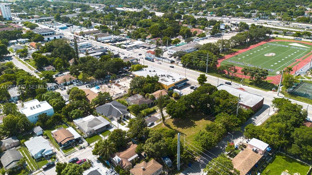 800 NW 36th St