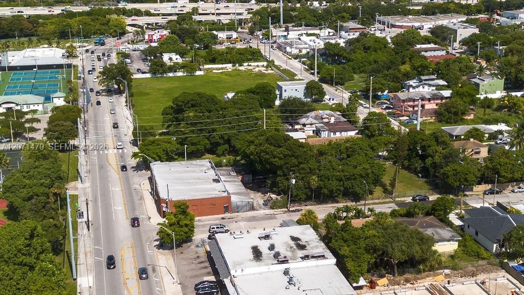 800 NW 36th St
