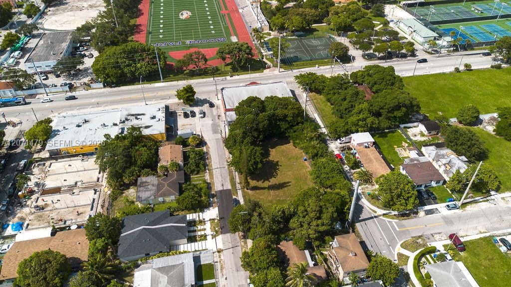 800 NW 36th St