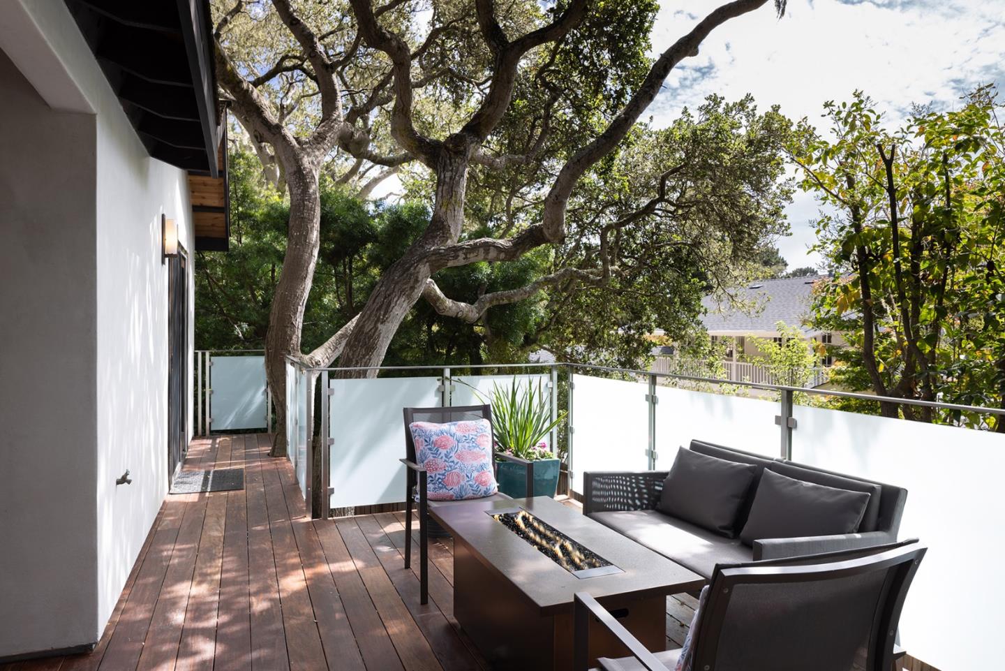 0 Lincoln 3NW of 13th Street