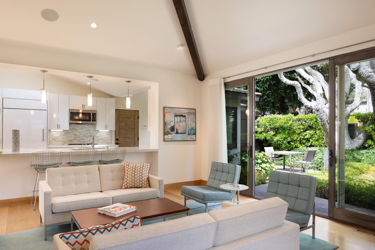 0 Lincoln 3NW of 13th Street