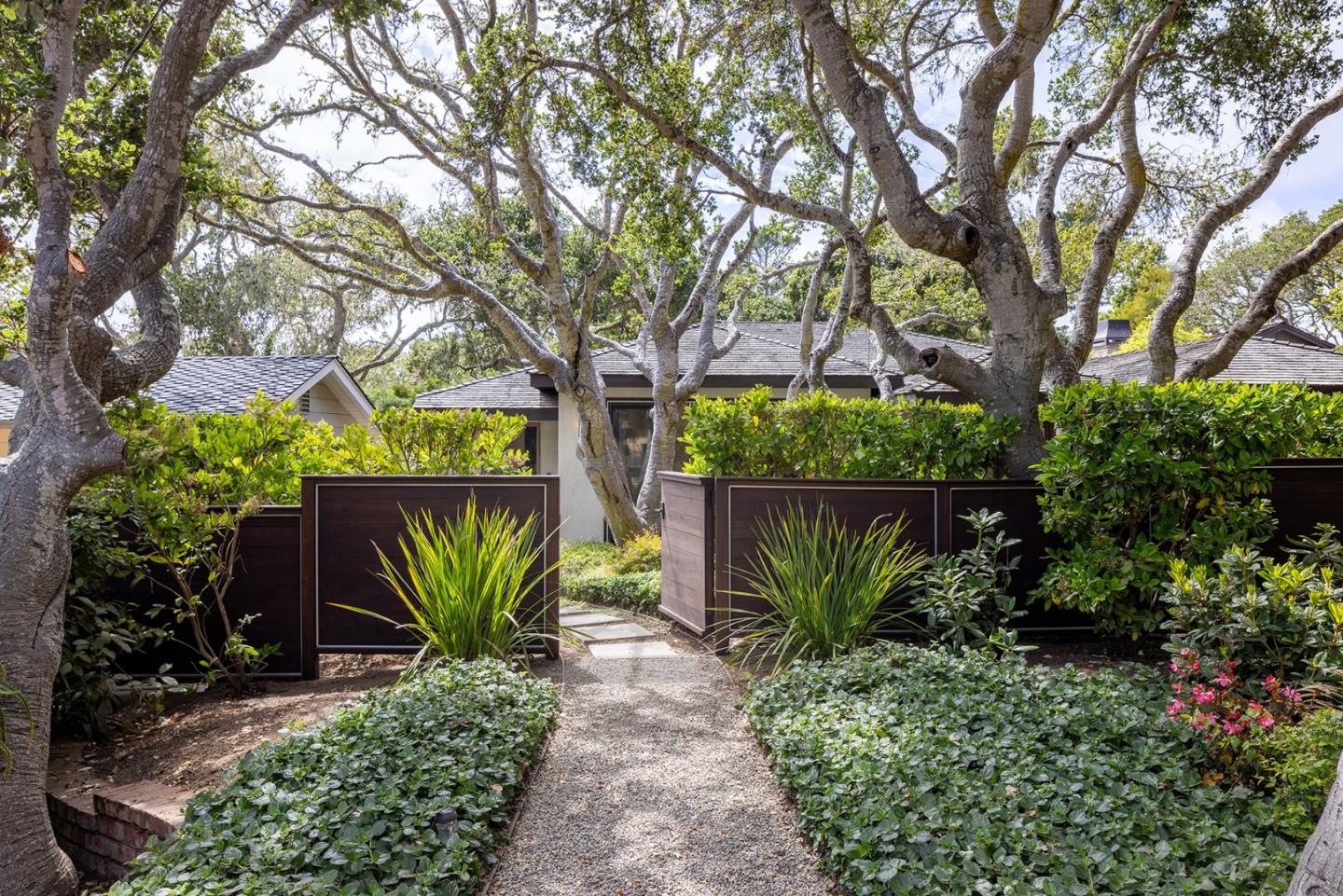 0 Lincoln 3NW of 13th Street