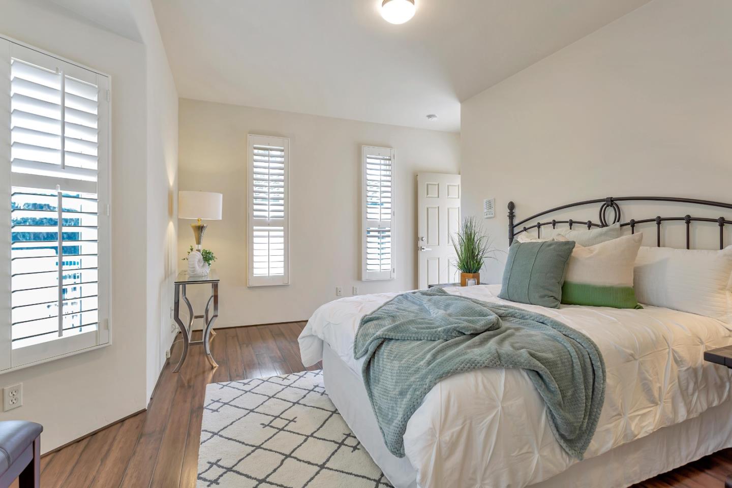 3120 Middle Ranch RD