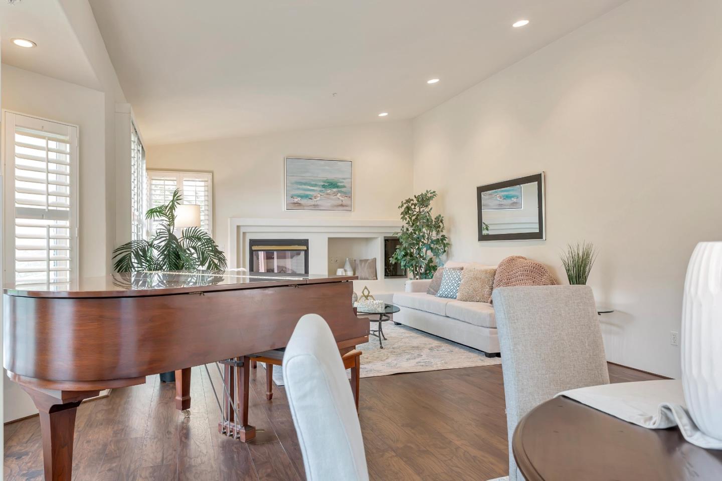 3120 Middle Ranch RD