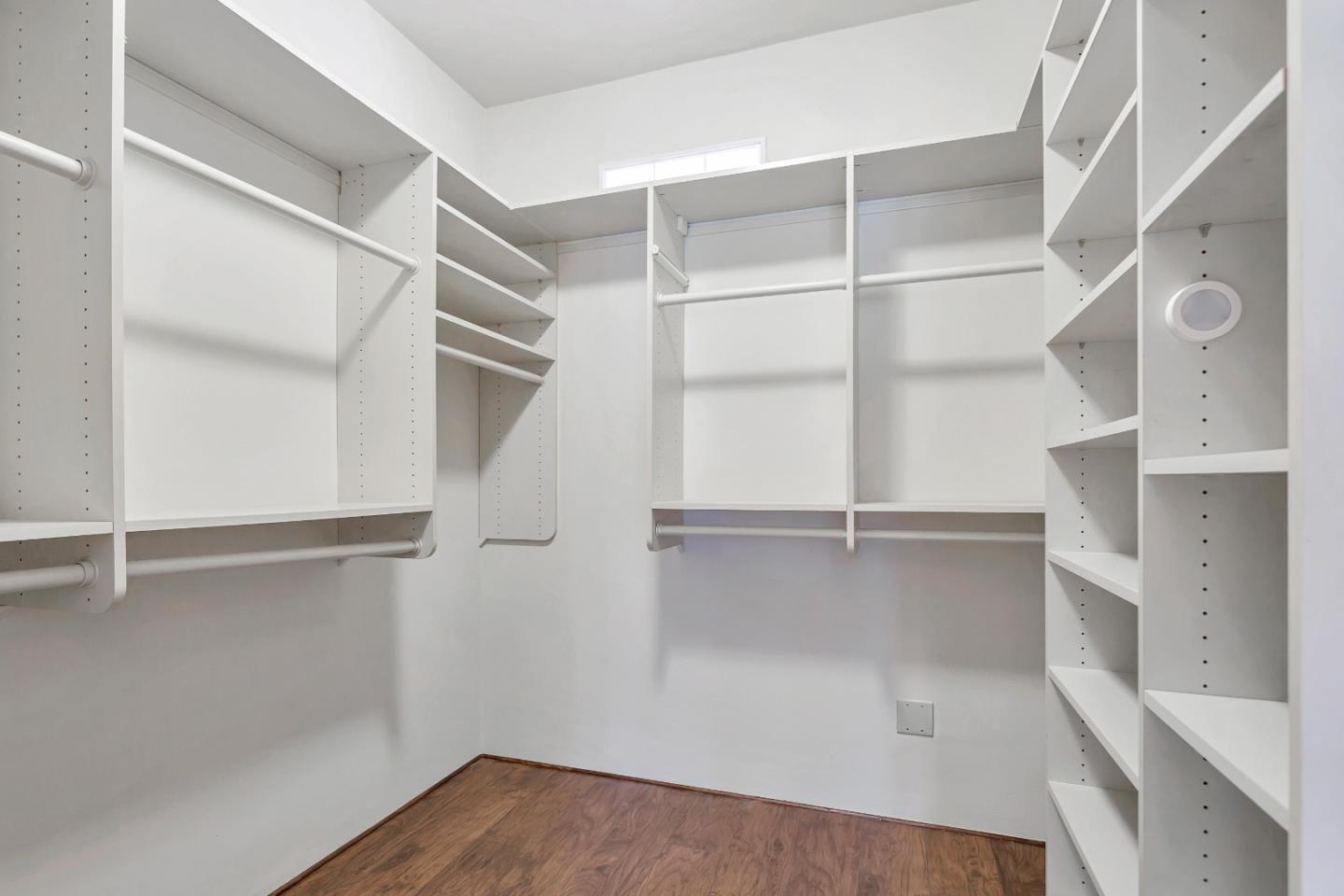 3120 Middle Ranch RD