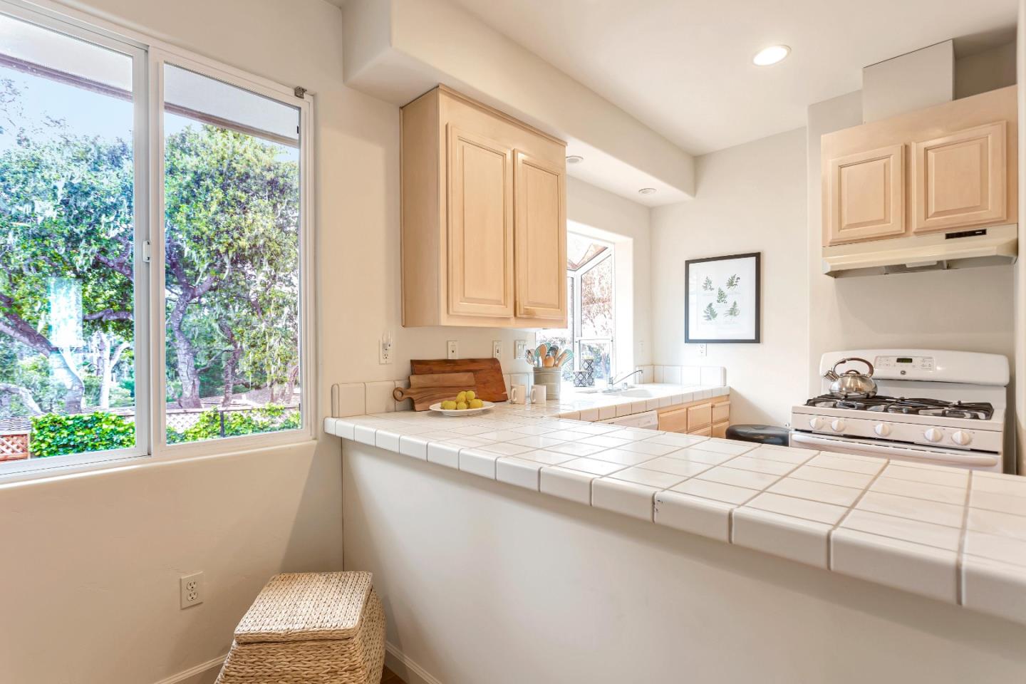 3120 Middle Ranch RD